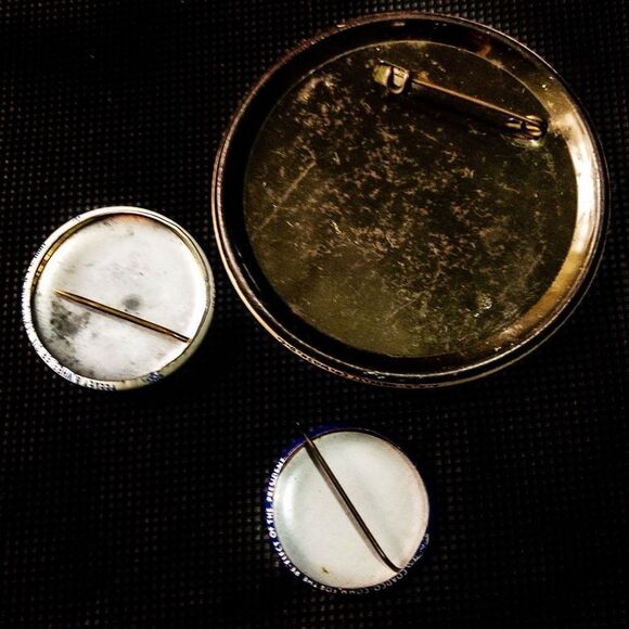 3 Vintage Richard Nixon Presidential Election Campaign Pinback Buttons - Picture 2 of 8